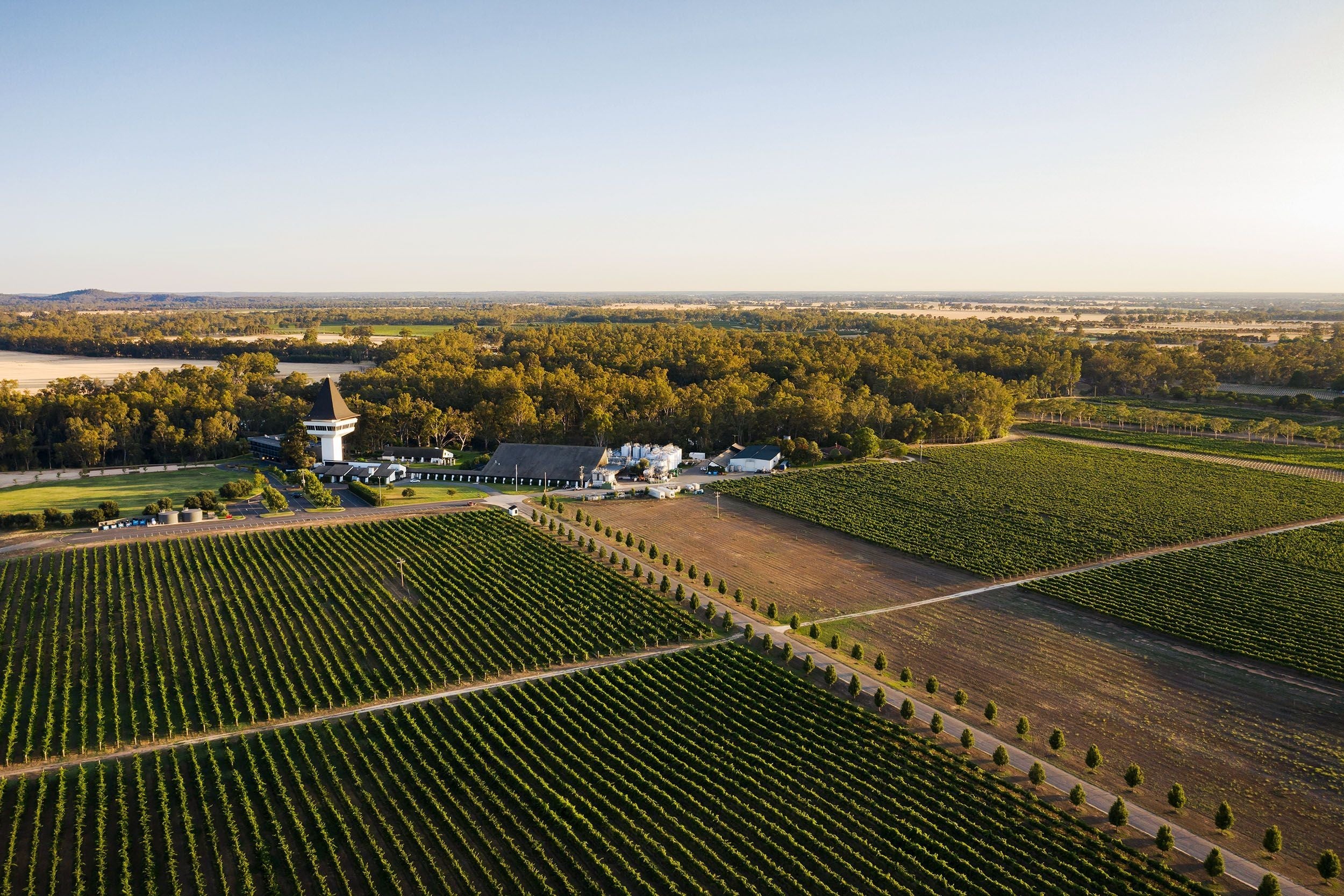 Nagambie Helicopter Tours by Rotor One