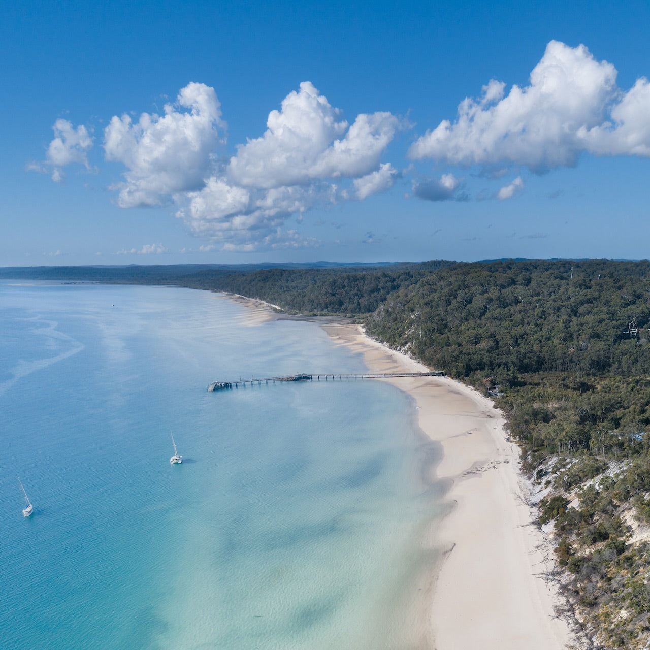 Kingfisher Bay Resort Helicopter Tour to Fraser Island (K’Gari)