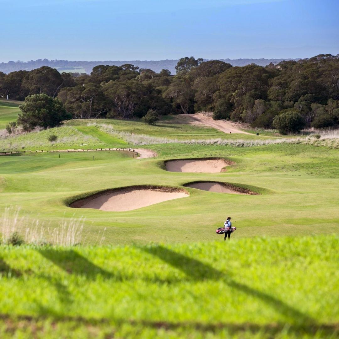 Helicopter Tour to Peppers Moonah Link Resort in the Mornington Peninsula.