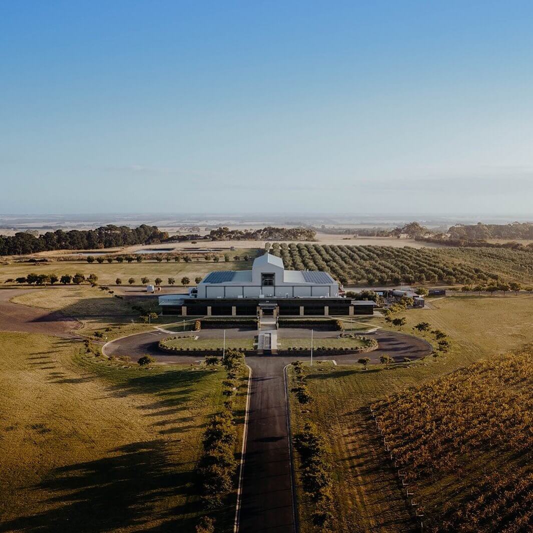 Mt Duneed Estate Winery Tour by Helicopter from Melbourne with Rotor One